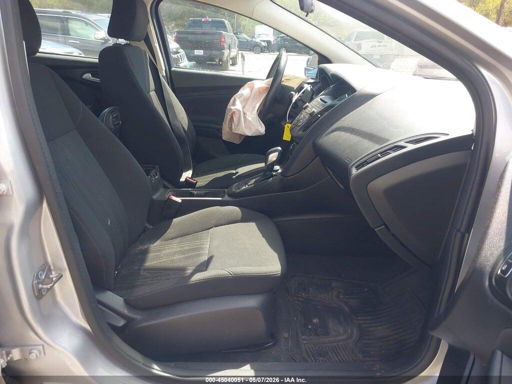 1FADP3F22HL321738 2017 FORD FOCUS photo no. 5