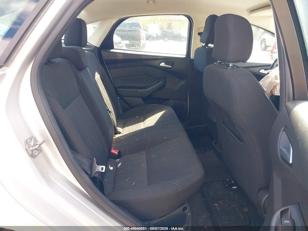 1FADP3F22HL321738 2017 FORD FOCUS photo no. 8