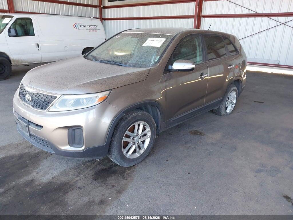 5XYKT3A64FG625752 2015 KIA SORENTO photo no. 2