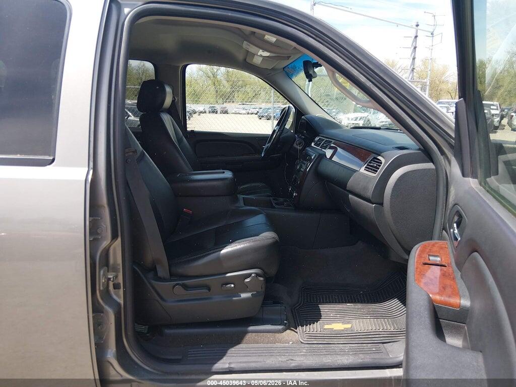 1GNFK26309R219820 2009 CHEVROLET SUBURBAN 1500 photo no. 5