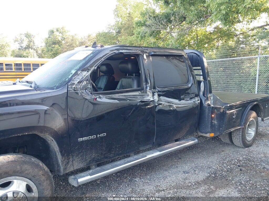 1GT424C89BF109643 2011 GMC SIERRA 3500HD photo no. 11