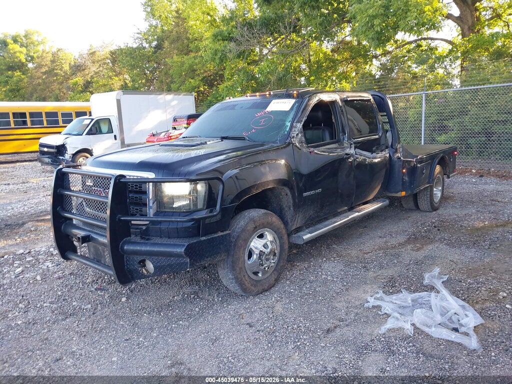 1GT424C89BF109643 2011 GMC SIERRA 3500HD photo no. 2