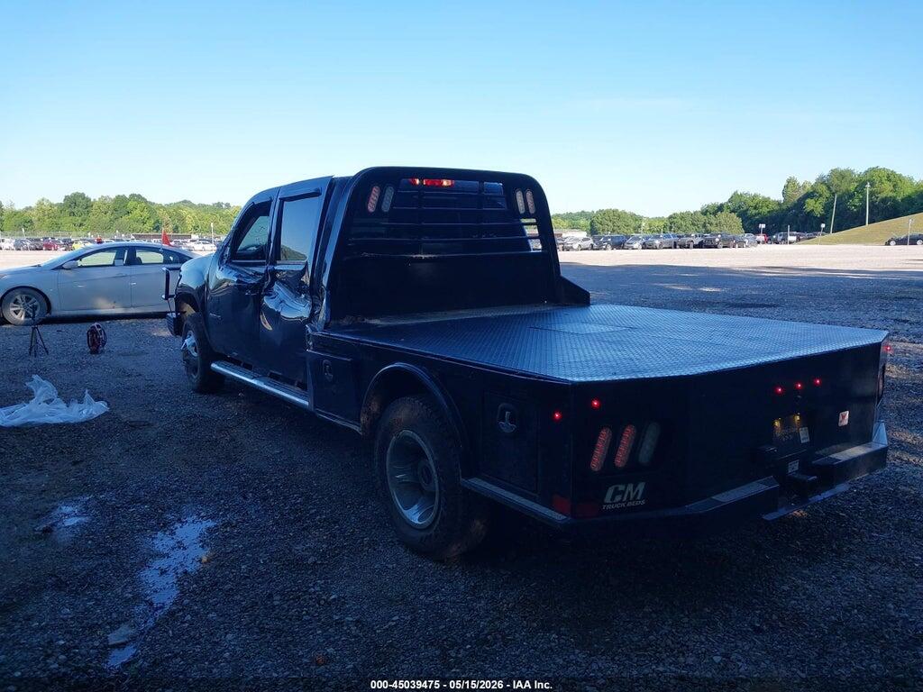 1GT424C89BF109643 2011 GMC SIERRA 3500HD photo no. 3
