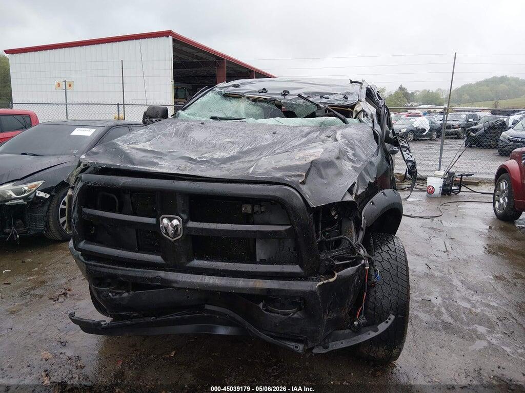 3C6UR5CL7HG612902 2017 RAM 2500 photo no. 6