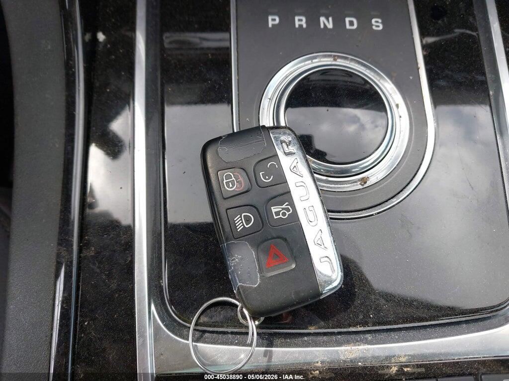 SAJAJ4BV5HA962559 2017 JAGUAR XE photo no. 11