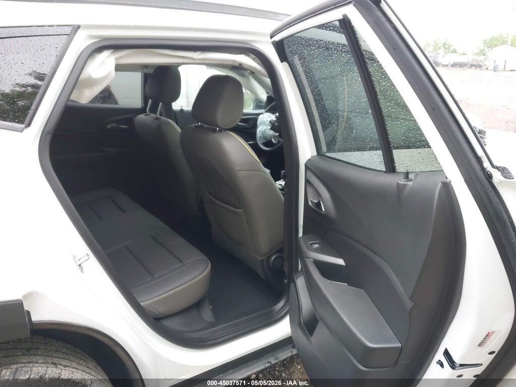 KL77LKEP7SC336153 2025 CHEVROLET TRAX photo no. 8