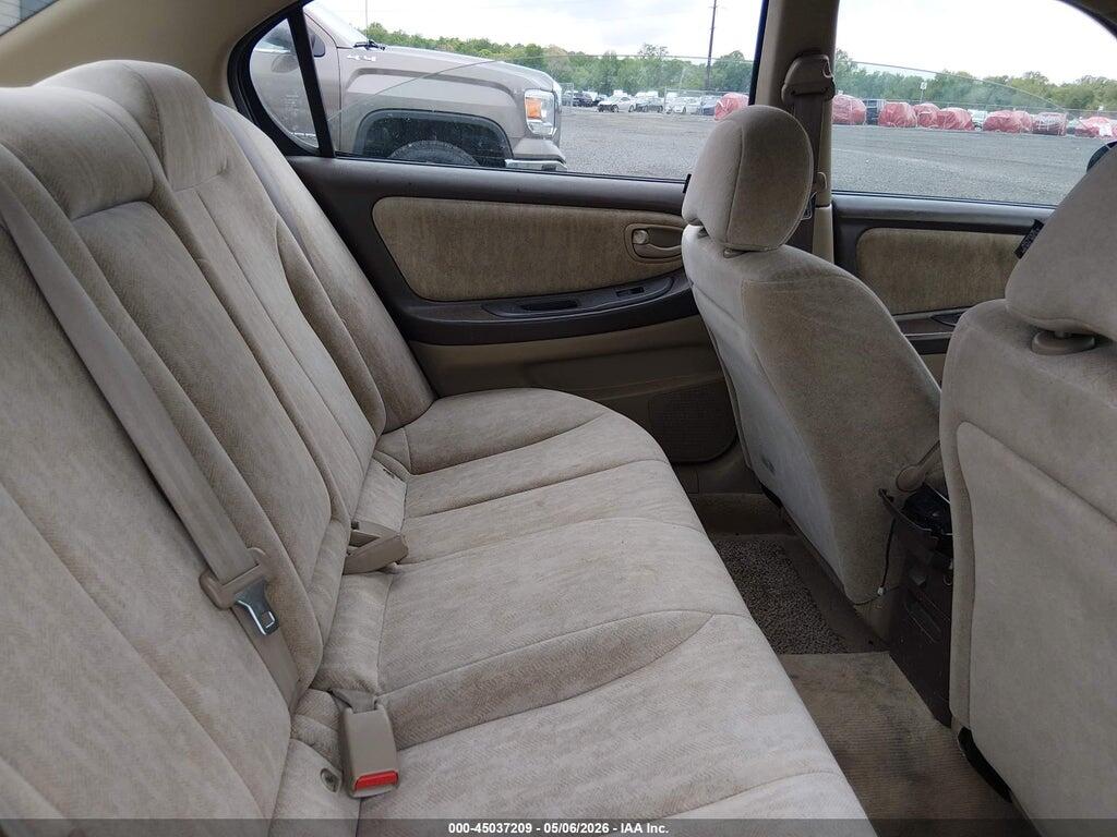 JN1CA31D61T626295 2001 NISSAN MAXIMA photo no. 8