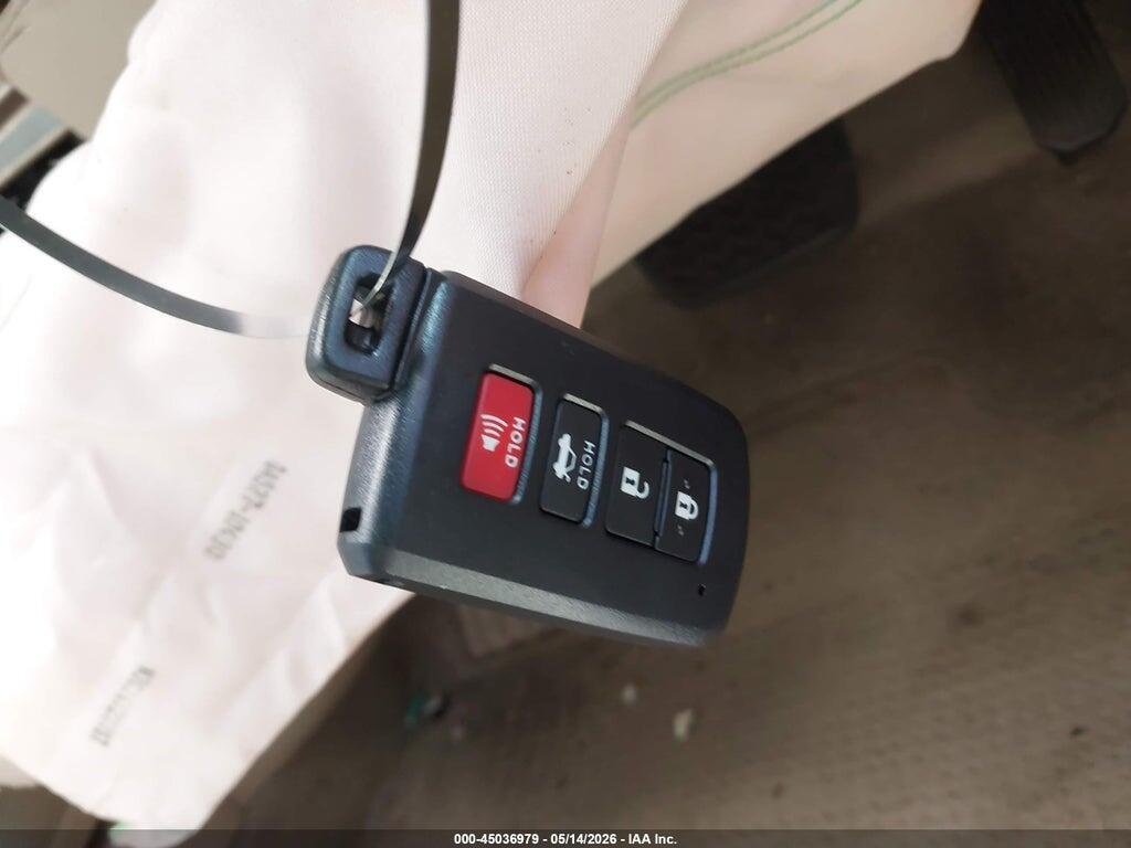 4T4BF1FK9ER426194 2014 TOYOTA CAMRY photo no. 11