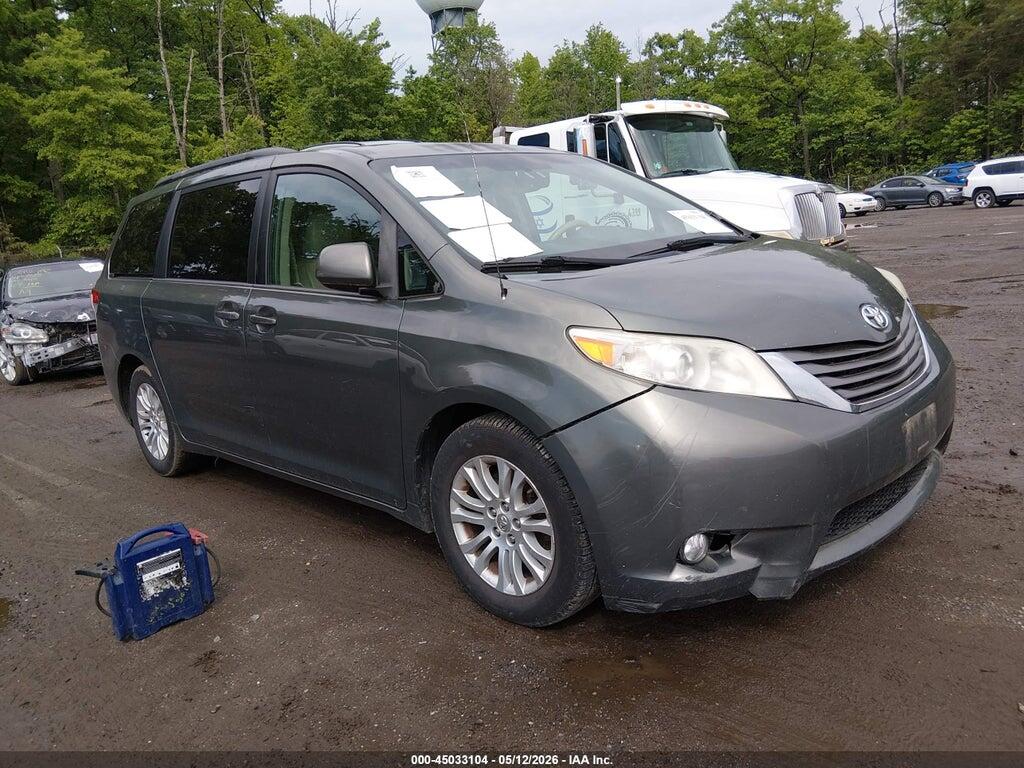 5TDYK3DC5DS317763 2013 TOYOTA SIENNA photo no. 1