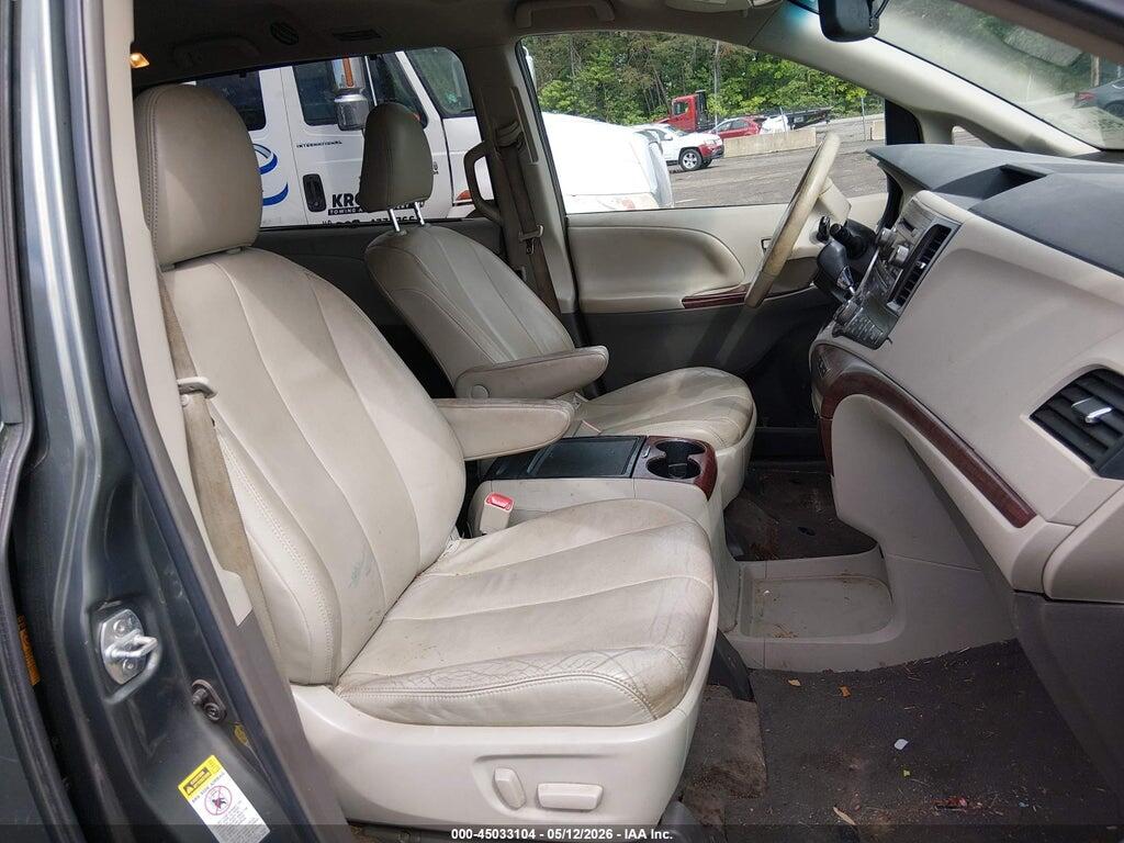 5TDYK3DC5DS317763 2013 TOYOTA SIENNA photo no. 5