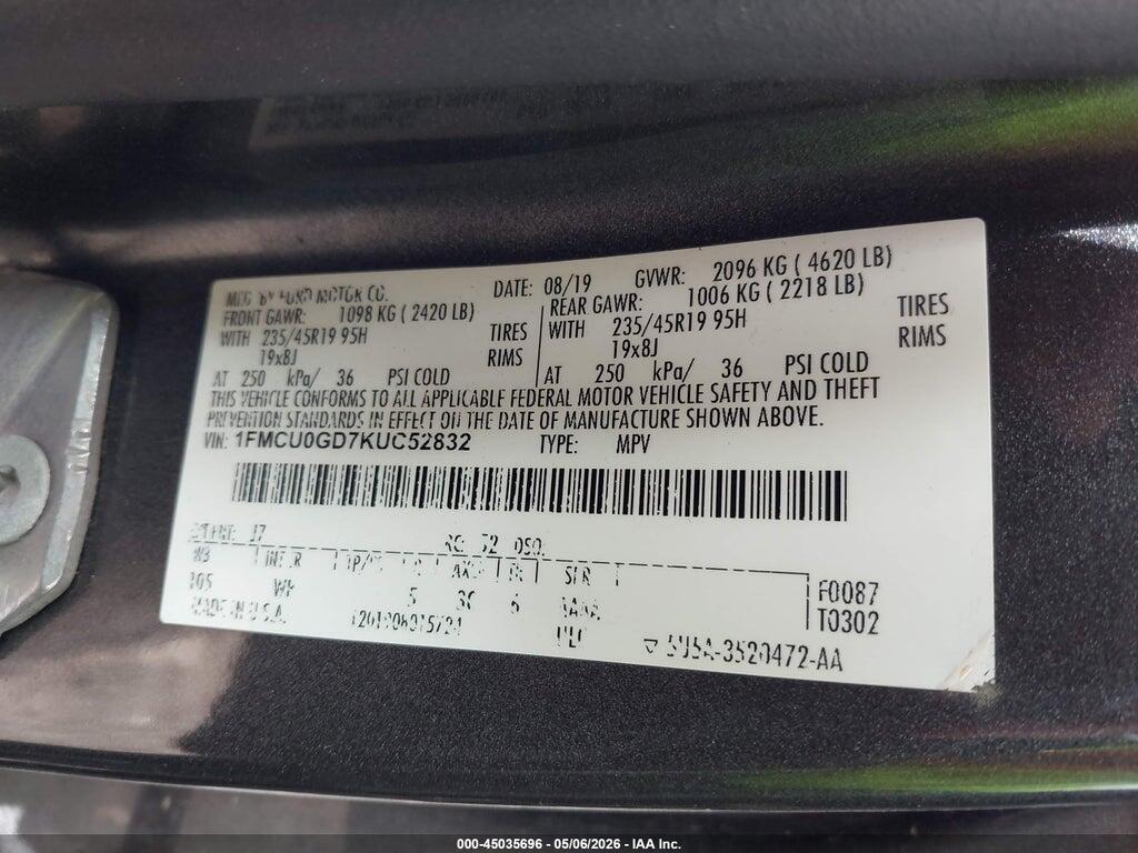 1FMCU0GD7KUC52832 2019 FORD ESCAPE photo no. 9