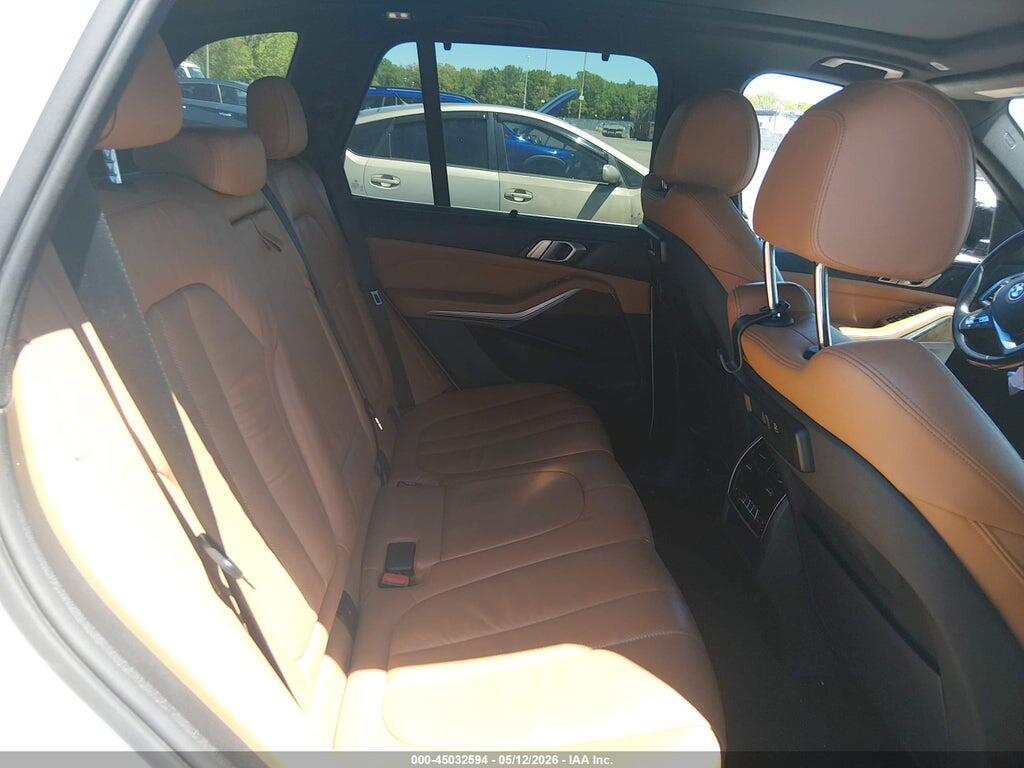 5UXCR6C54KLL00685 2019 BMW X5 photo no. 8