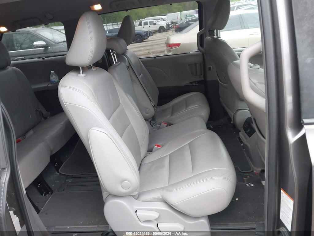5TDYZ3DC6KS992241 2019 TOYOTA SIENNA photo no. 8