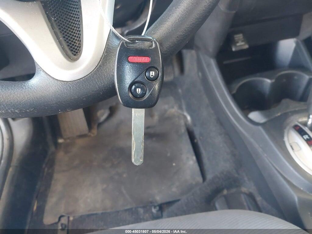 JHMGE8H3XDC020059 2013 HONDA FIT photo no. 11