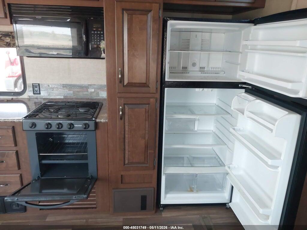4YDT39F27HW260287 2017 KEYSTONE RV OTHER photo no. 12