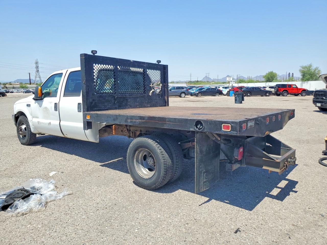 1FDWW36P43EC66638 2003 FORD F350 photo no. 2