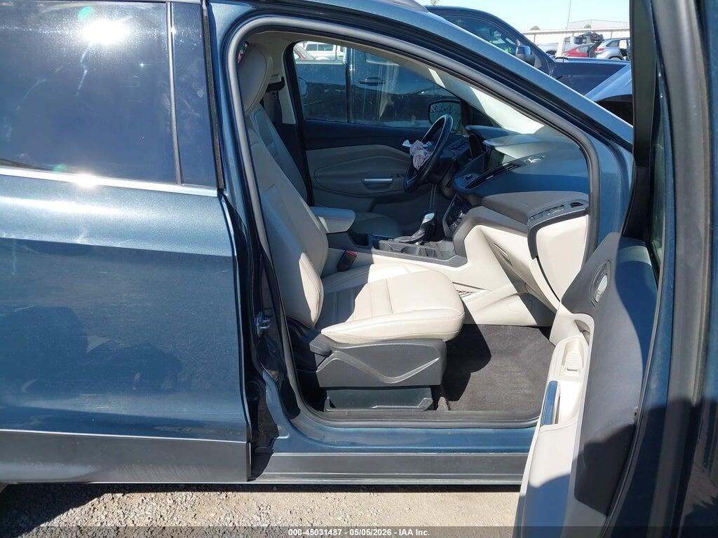 1FMCU9HD8KUC33208 2019 FORD ESCAPE photo no. 5