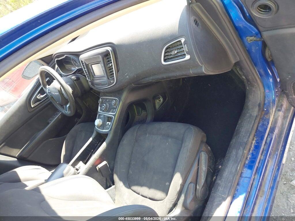 1C3CCCAB8GN169402 2016 CHRYSLER 200 photo no. 5