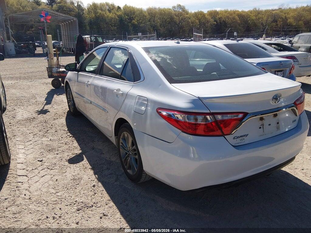 4T1BF1FK2HU368251 2017 TOYOTA CAMRY photo no. 3