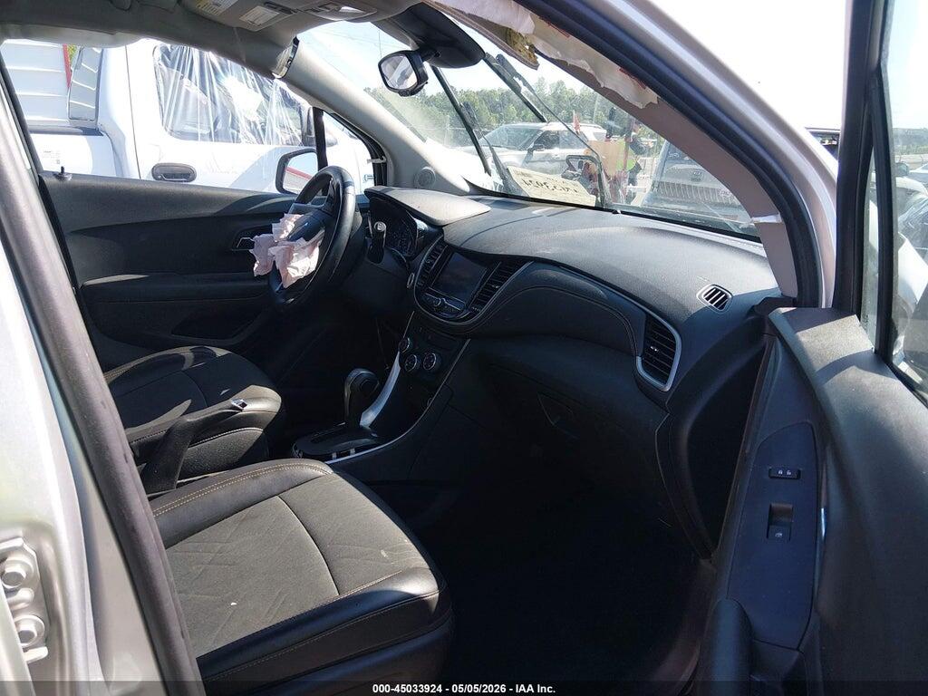 3GNCJLSB1LL335101 2020 CHEVROLET TRAX photo no. 5
