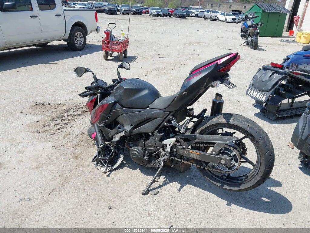 JKAERKD17KDA39543 2019 KAWASAKI ER400 photo no. 3