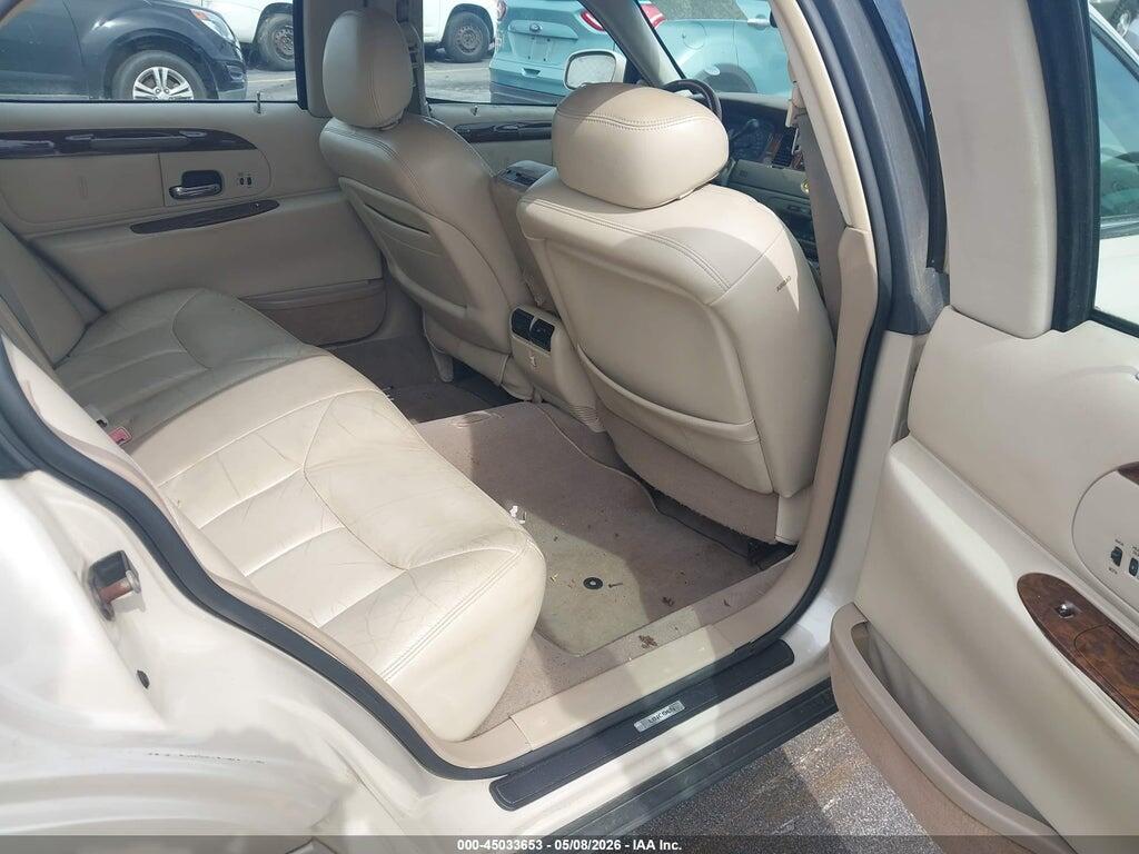 1LNHM85W22Y666117 2002 LINCOLN TOWN CAR photo no. 8
