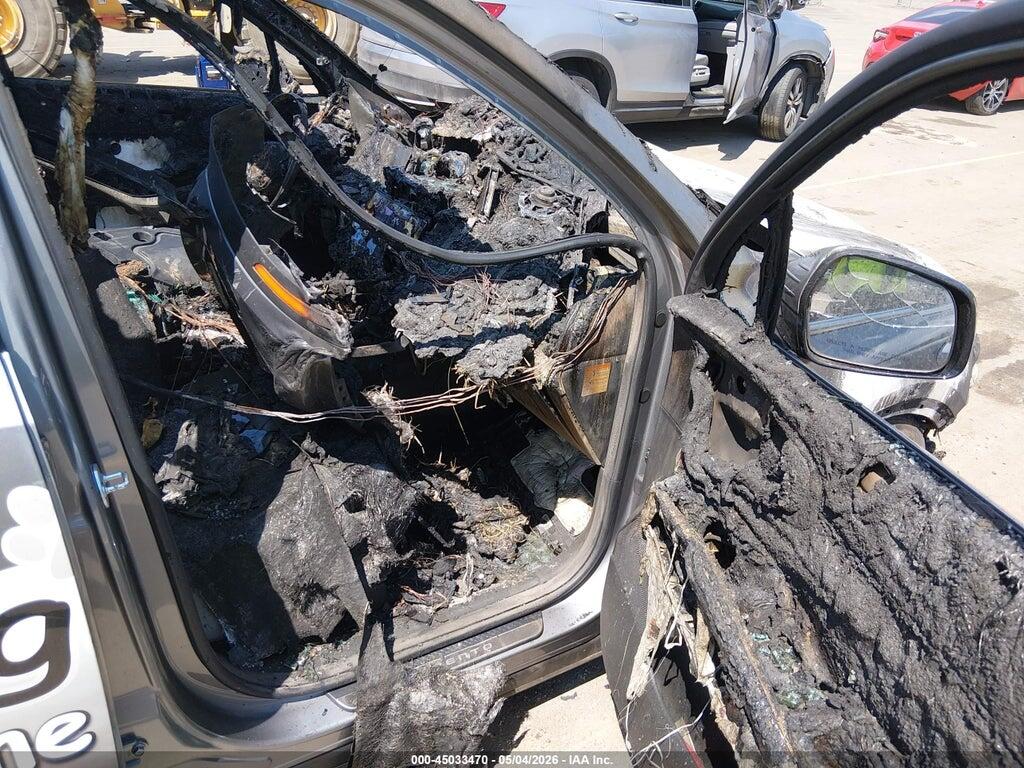 KNDRMDLG3P5139175 2023 KIA SORENTO HYBRID photo no. 5