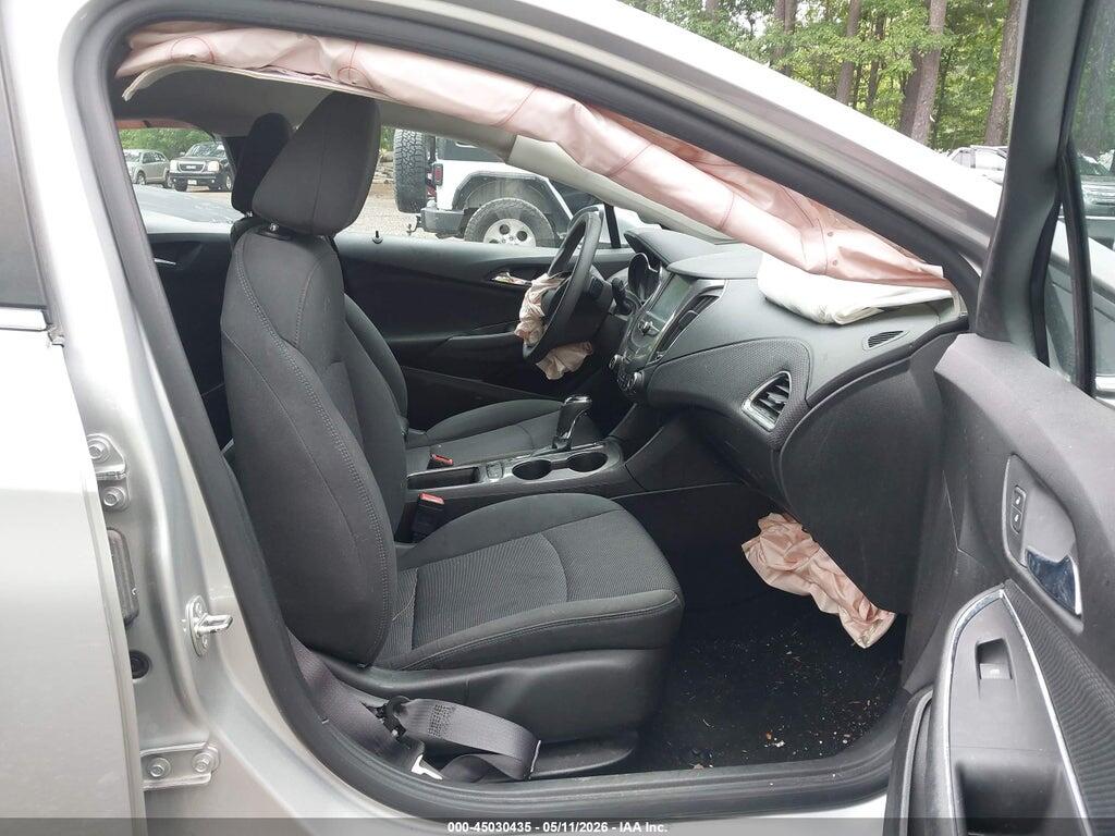 3G1BE6SM8HS508257 2017 CHEVROLET CRUZE photo no. 5