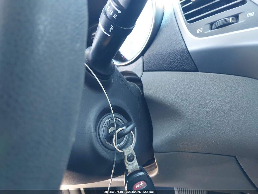 5NPDH4AE6GH723490 2016 HYUNDAI ELANTRA photo no. 11