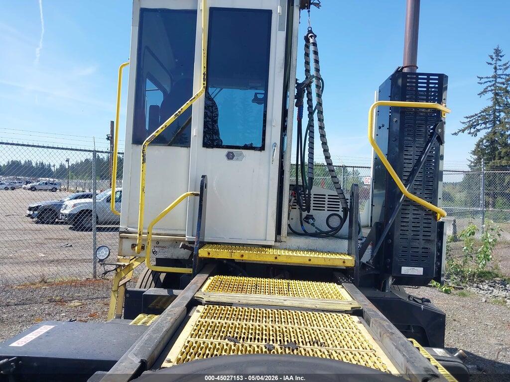 516H4GFD5JH226350 2018 AUTOCAR LLC XSPOTTER-ON photo no. 6