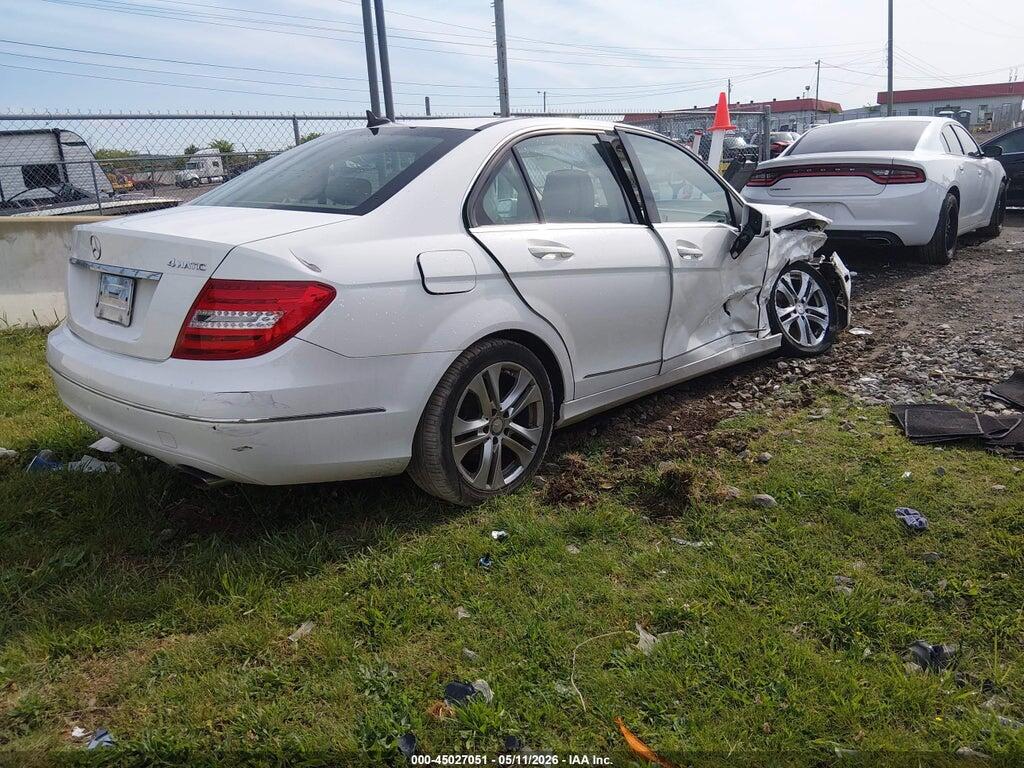 WDDGF8AB8DR287087 2013 MERCEDES-BENZ C 300 photo no. 4