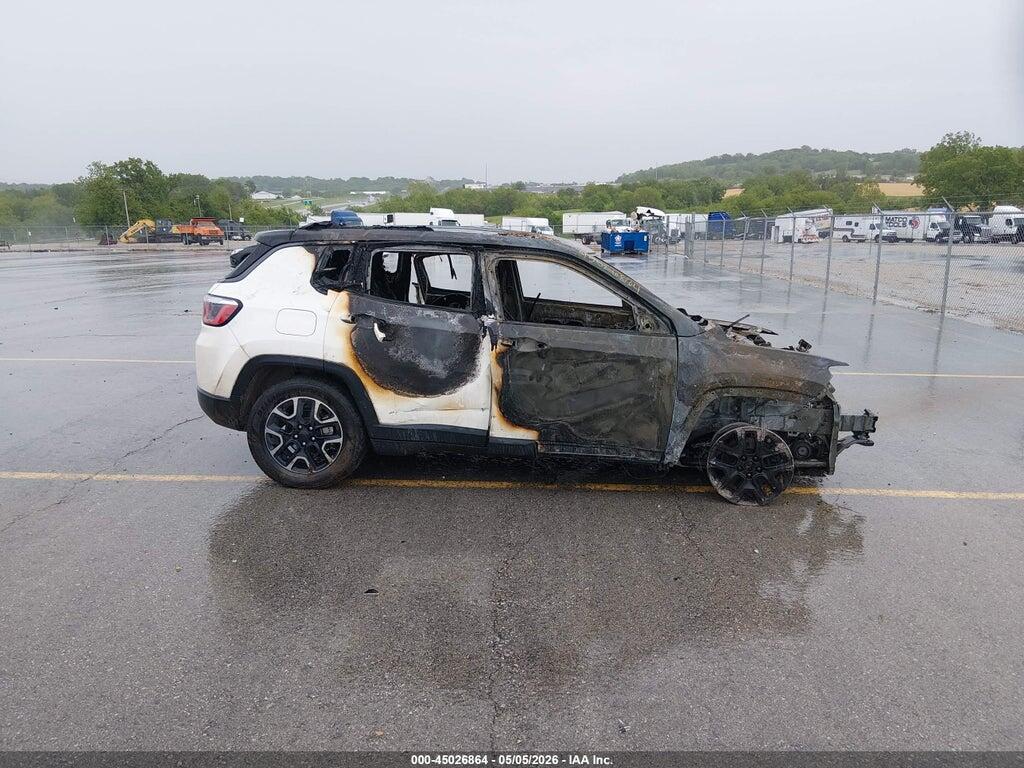 3C4NJDDB9KT688298 2019 JEEP COMPASS photo no. 12