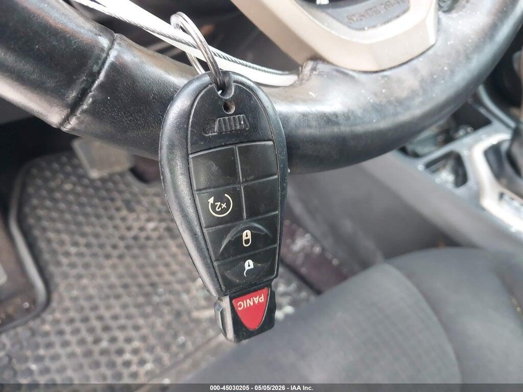 1C4PJLCB3HW640674 2017 JEEP CHEROKEE photo no. 11