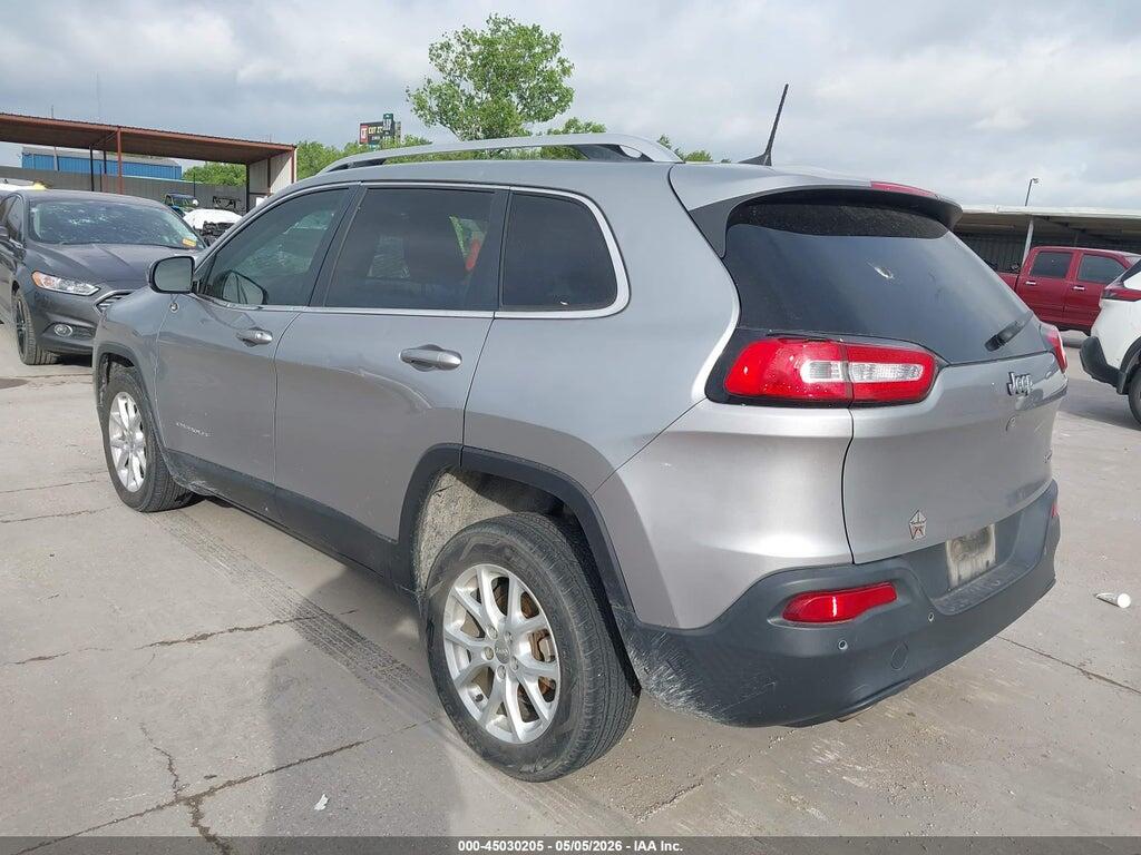 1C4PJLCB3HW640674 2017 JEEP CHEROKEE photo no. 3