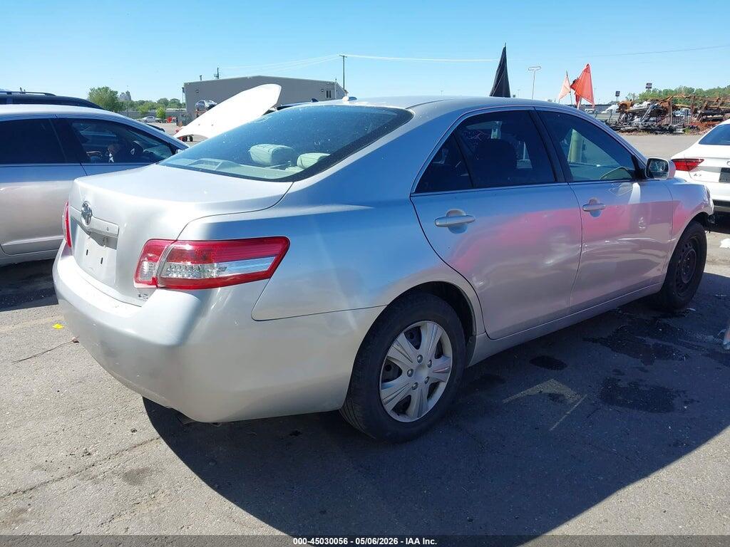 4T1BF3EK4BU759812 2011 TOYOTA CAMRY photo no. 4