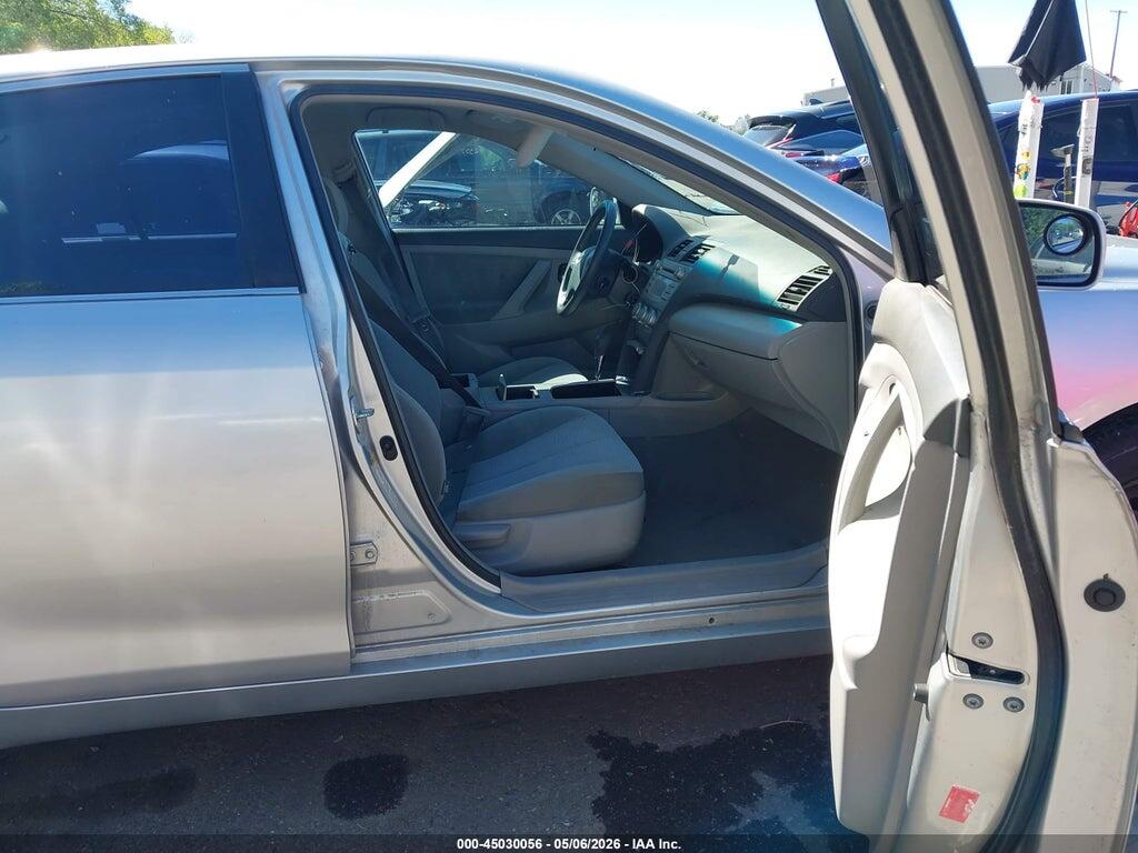 4T1BF3EK4BU759812 2011 TOYOTA CAMRY photo no. 5
