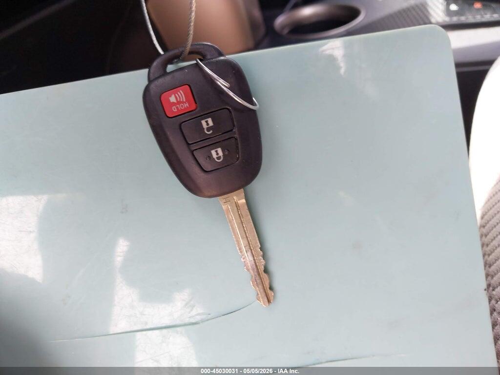 JTMRFREV0FJ015793 2015 TOYOTA RAV4 photo no. 11