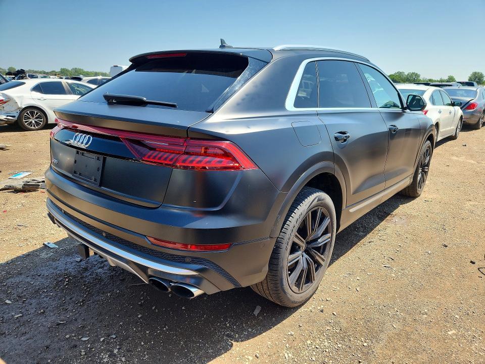 WA1CWBF10ND001666 2022 AUDI SQ8 photo no. 3