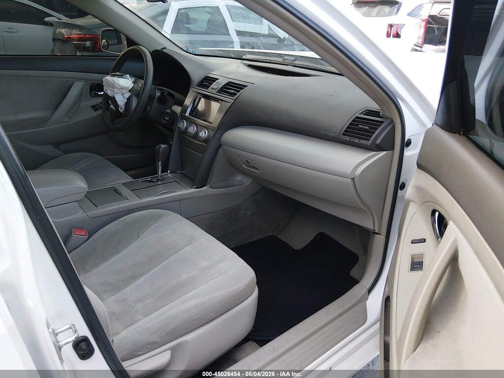 4T1BF3EK0BU709392 2011 TOYOTA CAMRY photo no. 5