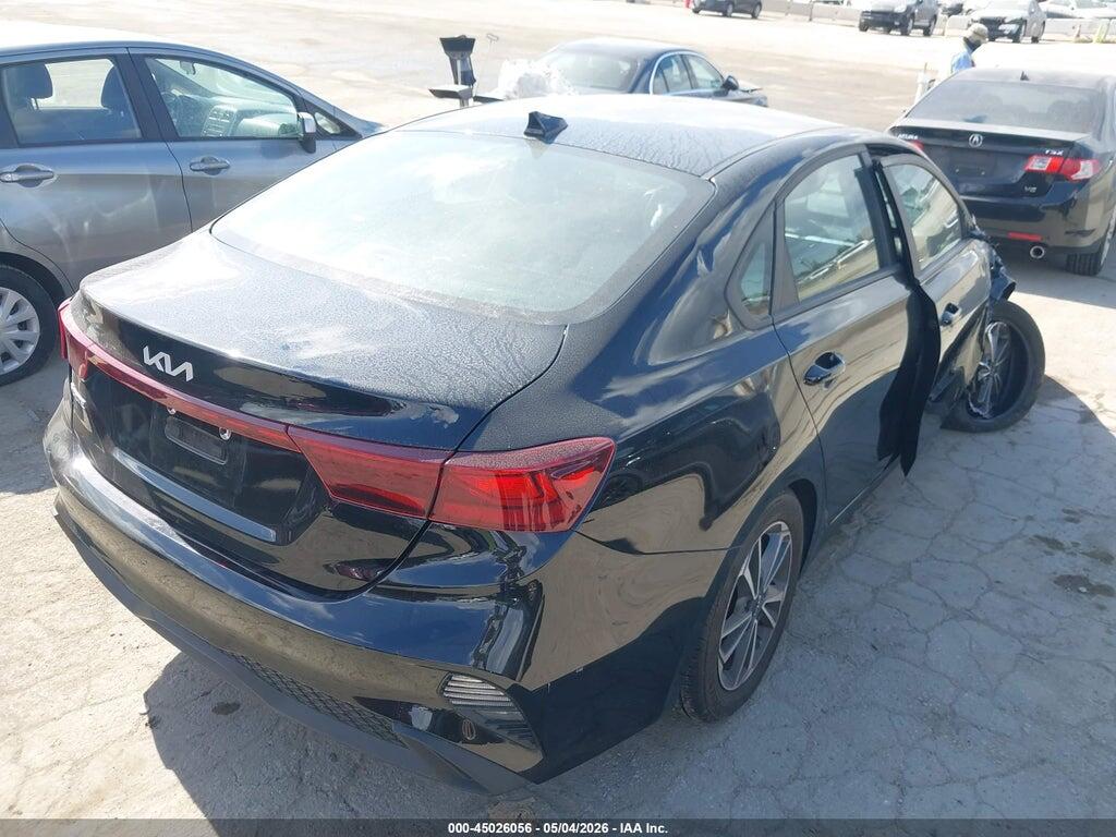3KPF24AD3PE673198 2023 KIA FORTE photo no. 4
