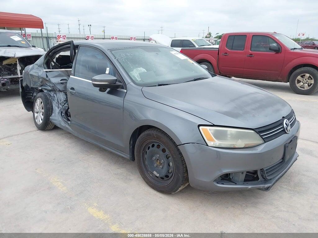 3VWDX7AJ5DM436968 2013 VOLKSWAGEN JETTA photo no. 1