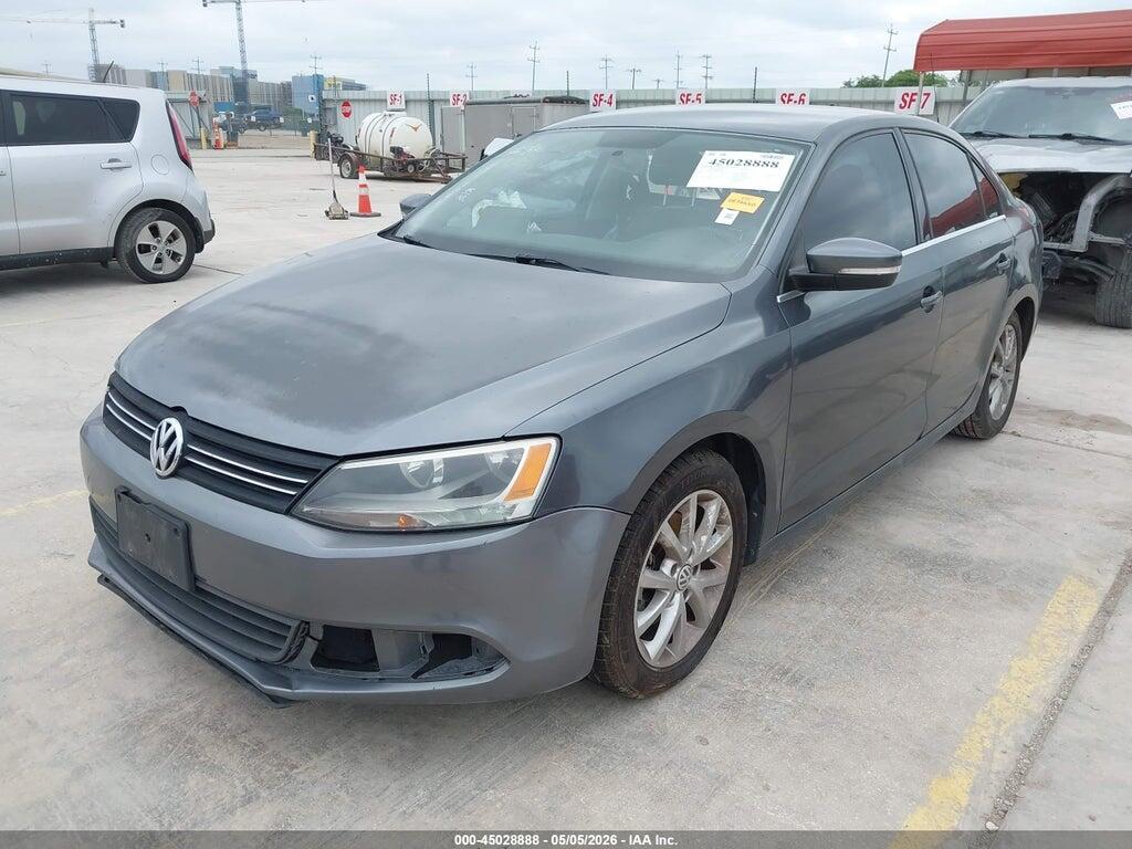 3VWDX7AJ5DM436968 2013 VOLKSWAGEN JETTA photo no. 2