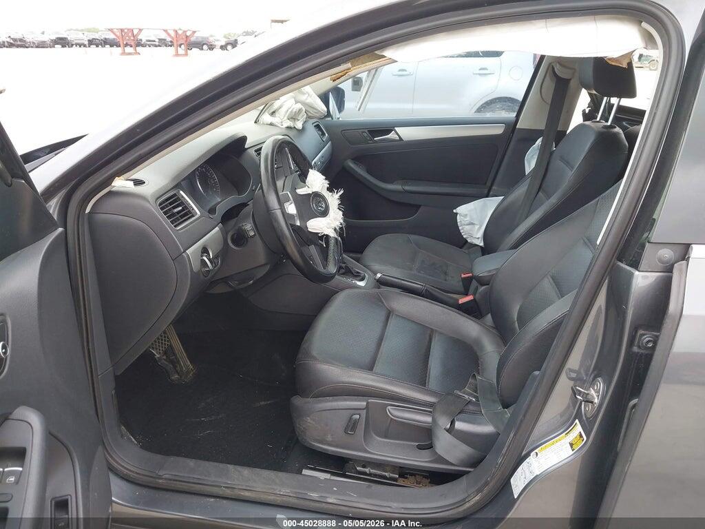 3VWDX7AJ5DM436968 2013 VOLKSWAGEN JETTA photo no. 5