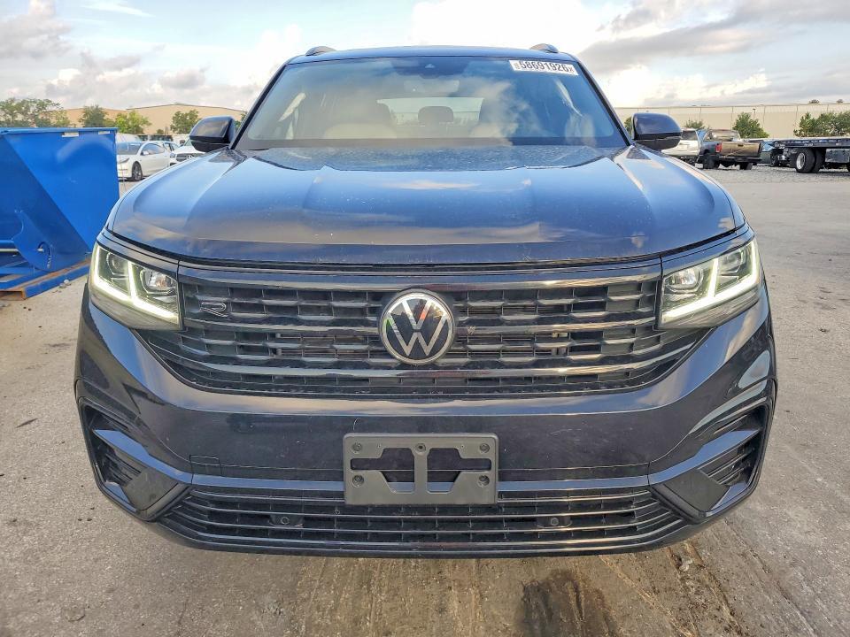 2023 VOLKSWAGEN ATLAS CROSS SPORT SEL R-LINE — Фото 5 из 13