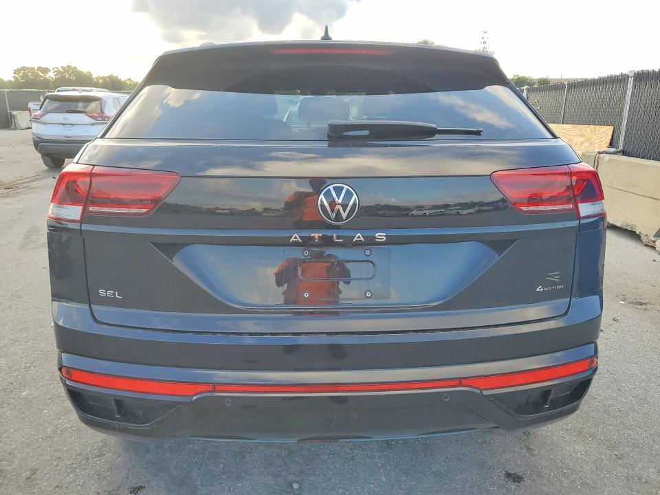 2023 VOLKSWAGEN ATLAS CROSS SPORT SEL R-LINE — Фото 6 из 13