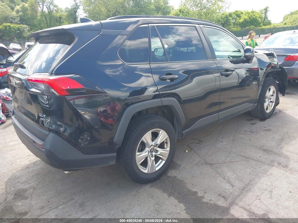 2T3P1RFV7MW211443 2021 TOYOTA RAV4 photo no. 4