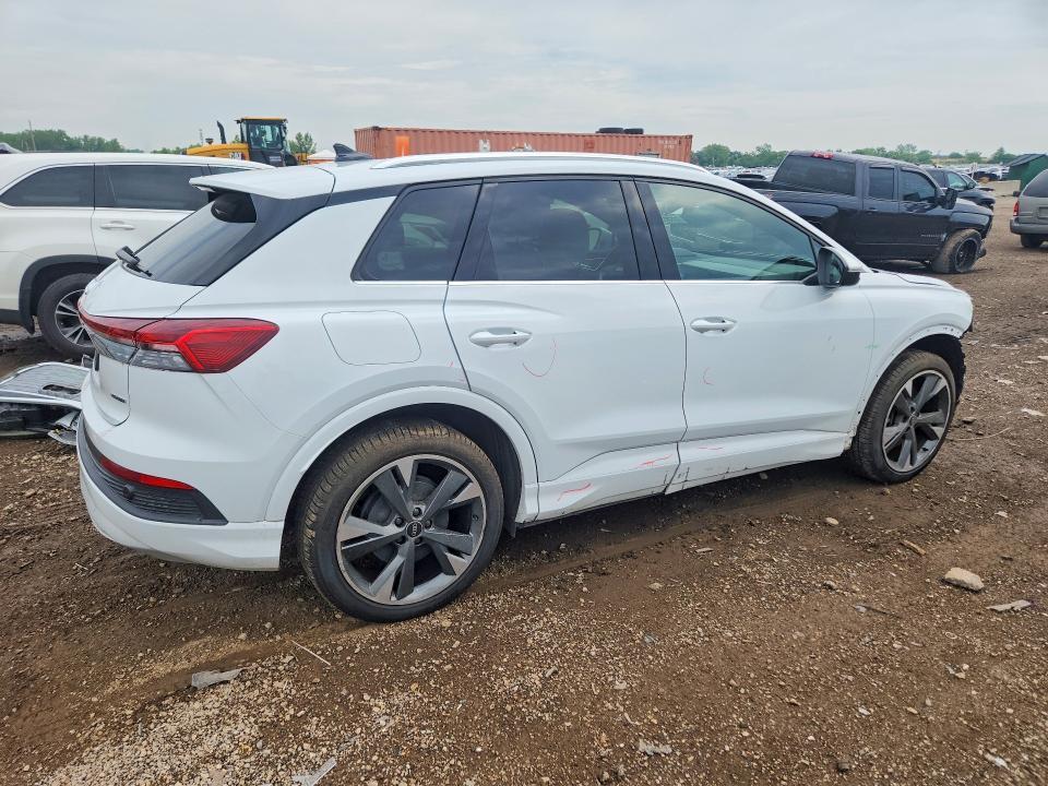 2022 AUDI Q4 E-TRON PREMIUM PLUS — Фото 3 из 13