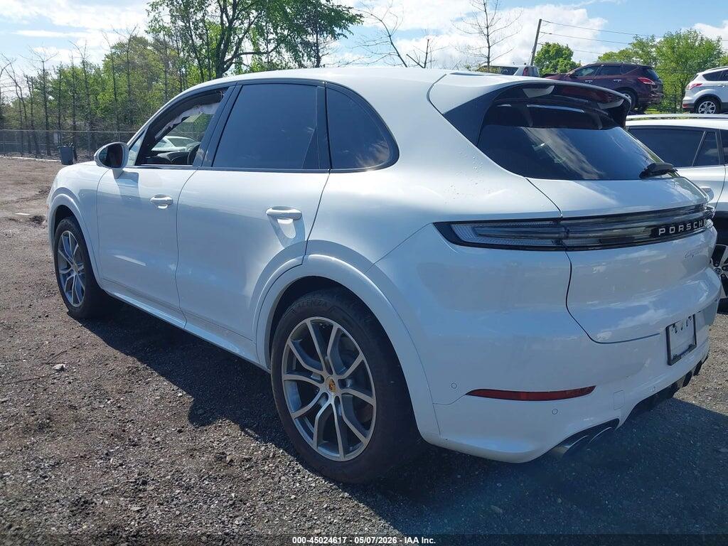 WP1AA2AY1RDA09537 2024 PORSCHE CAYENNE photo no. 3