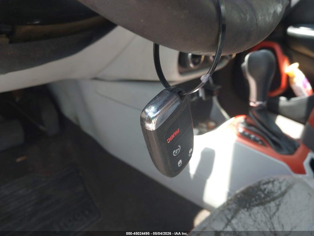 ZACCJADT1GPC61405 2016 JEEP RENEGADE photo no. 11