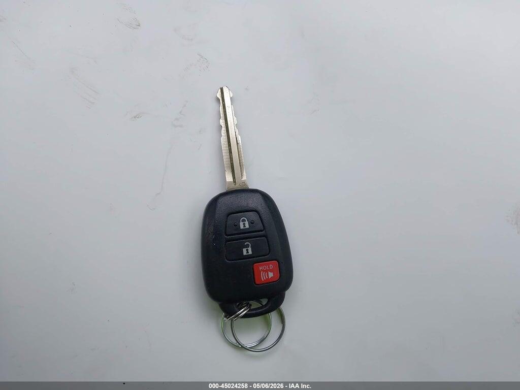 JTDKDTB39D1035237 2013 TOYOTA PRIUS C photo no. 11
